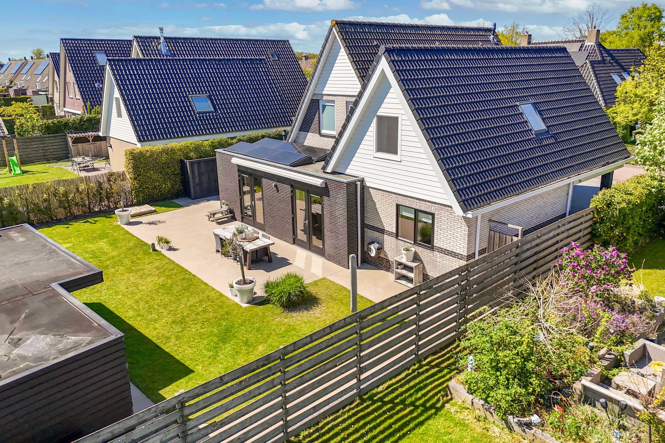 Foto van De Weind 52, Balk