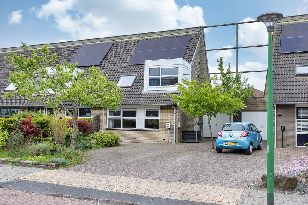 Foto van Koolwitje 49, Sneek