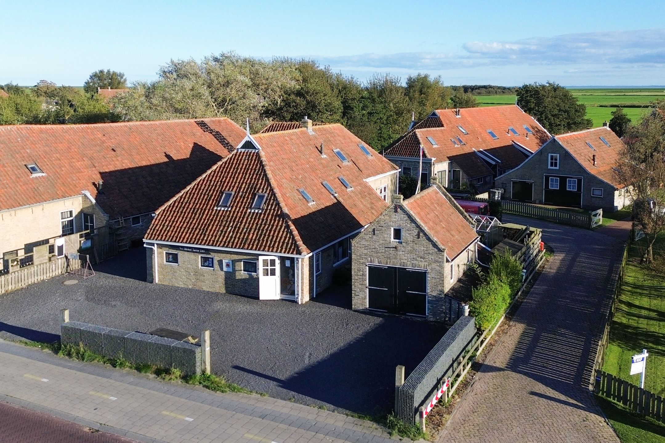 Foto van Landerum 8, Landerum