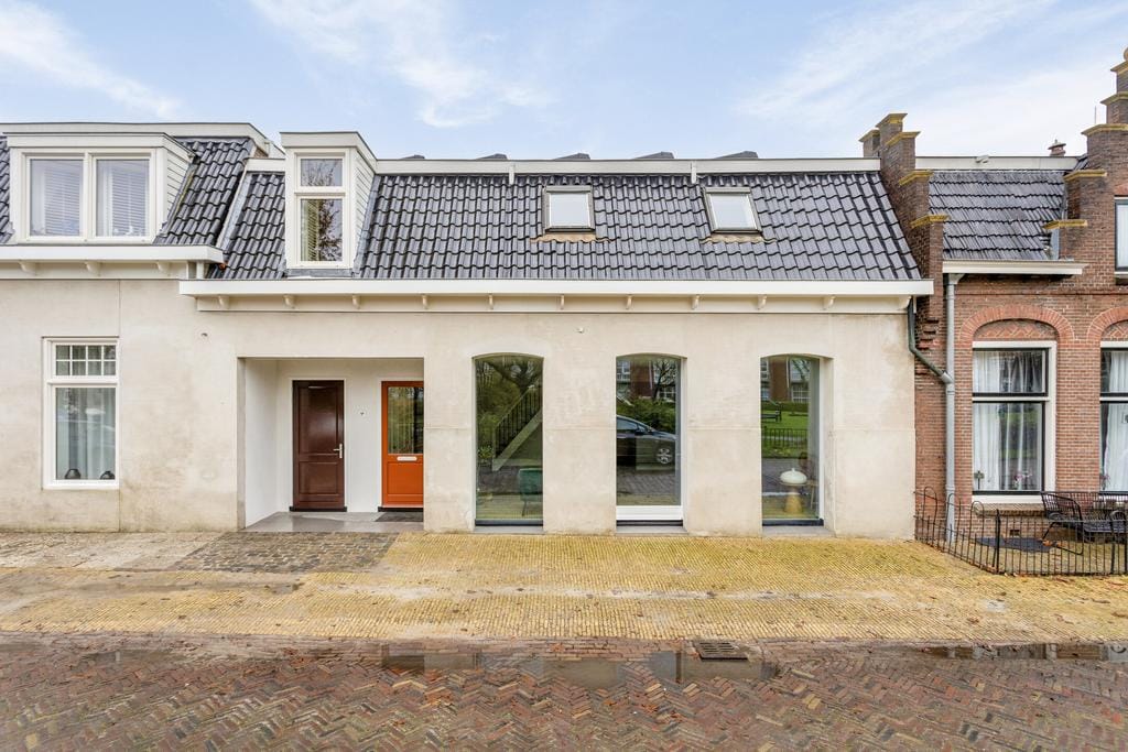 Foto van Rembrandtstraat 1a, Leeuwarden