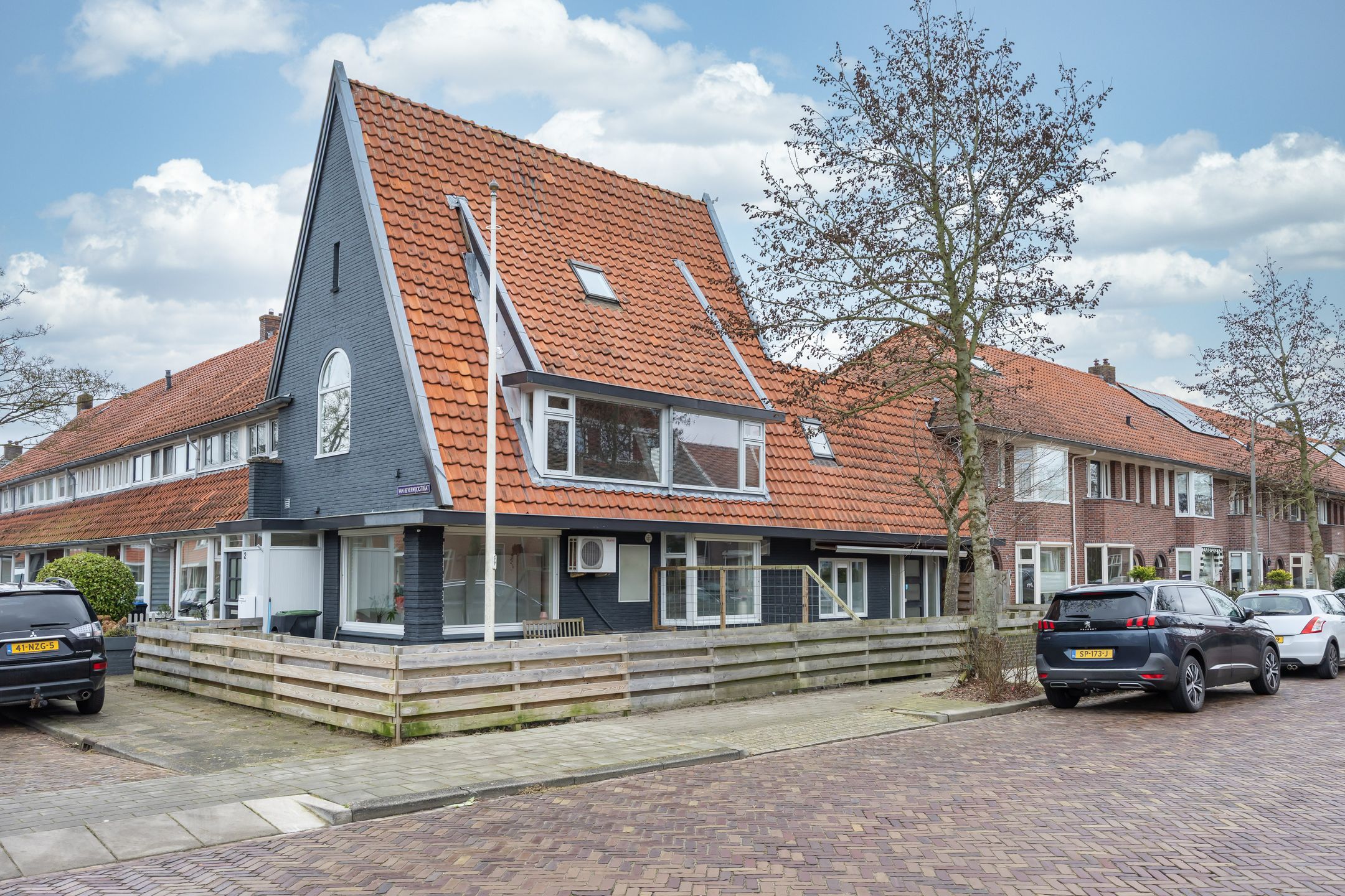 Foto van van Beverwijckstraat 2, Leeuwarden