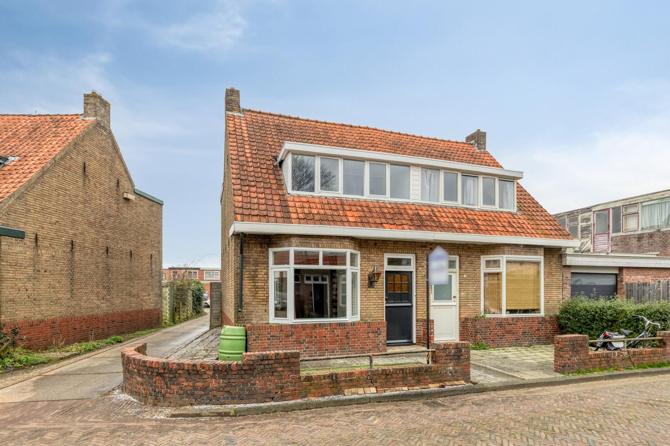Foto van van Ostadestraat 4, Leeuwarden