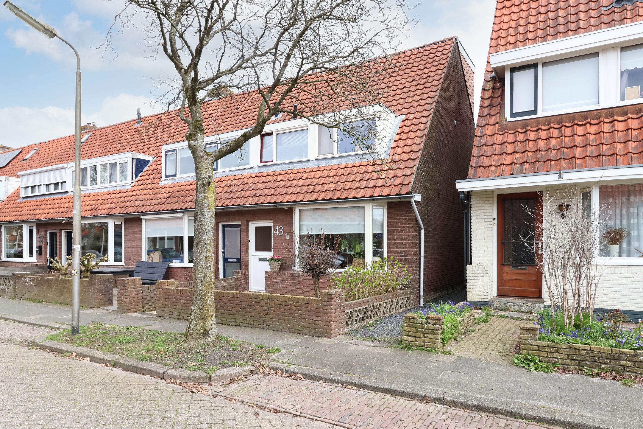 Foto van Adriaen Brouwerstraat 43, Leeuwarden