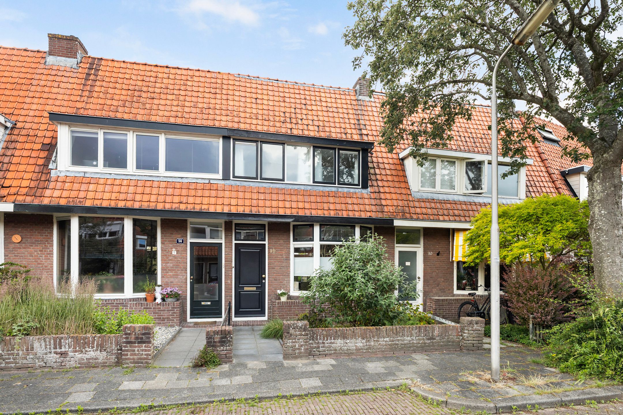 Foto van Adriaen Brouwerstraat 12, Leeuwarden