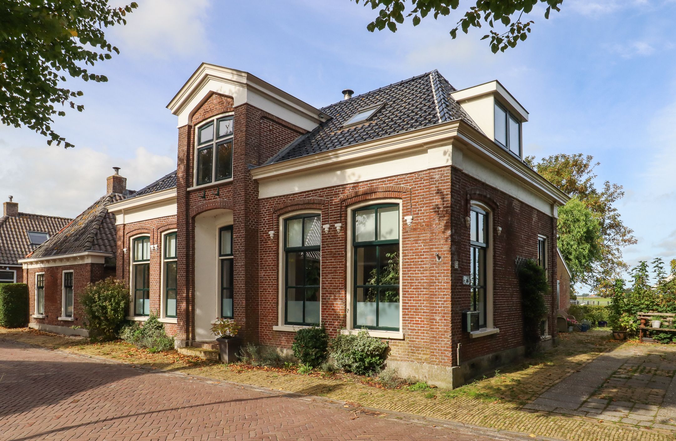 Foto van Buorren 13, Blessum