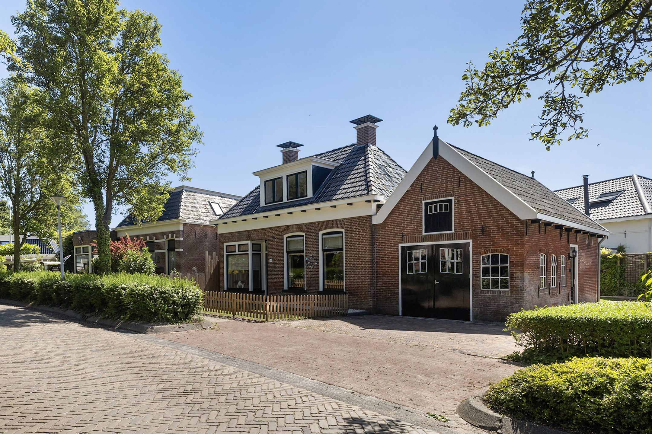 Foto van Buorren 16, Bitgum