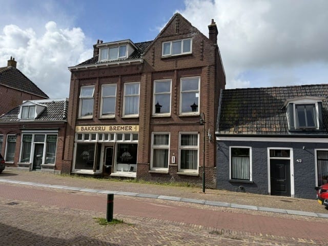 Foto van Langebuorren 41, Hallum