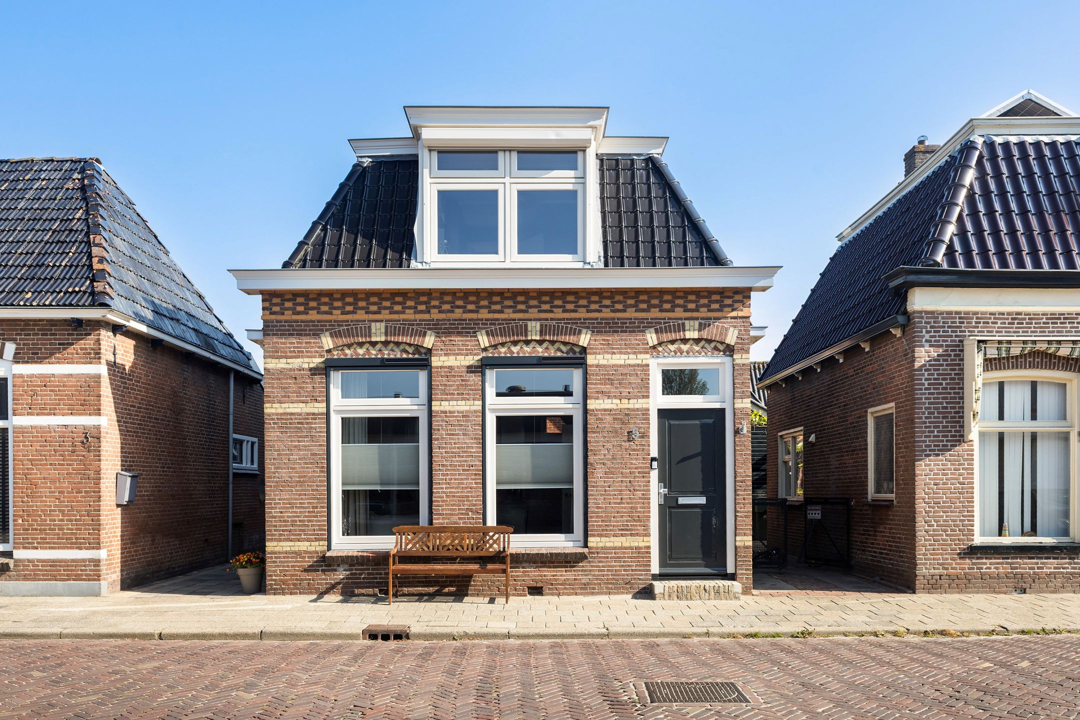 Foto van van Burmaniastraat 5, St.-Annaparochie