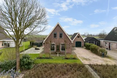 Foto van J.P. van der Bildtstraat 25, Vrouwenparochie