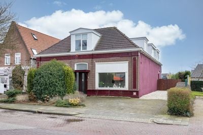 Foto van Oosteinde 10, St.-Jacobiparochie