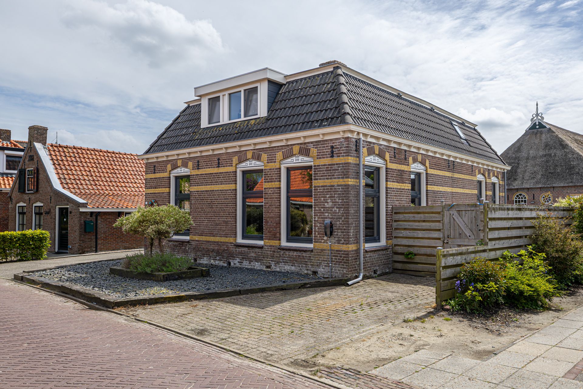 Foto van De Buorren 12, Peazens