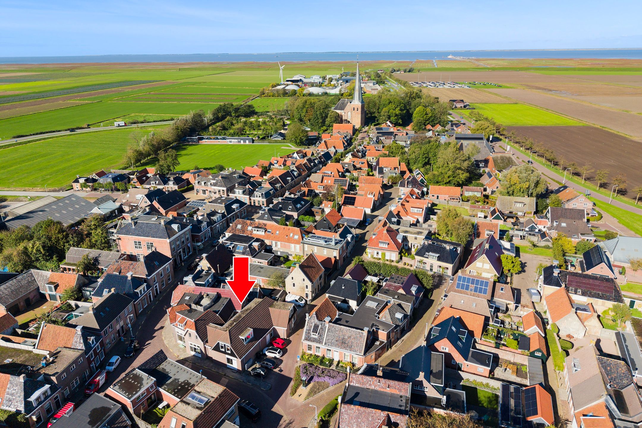 Foto van Bosma's Plein 10, Holwert