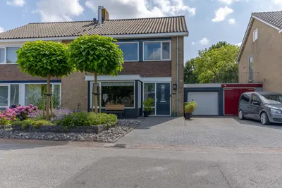 Foto van Badlaan 16, Surhuisterveen