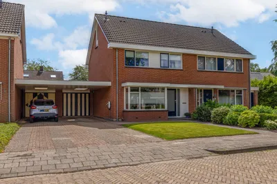 Foto van Munnikestraat 8, Surhuisterveen