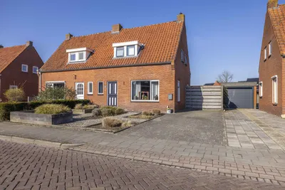 Foto van Taeke Schuilengalaan 69, Surhuisterveen