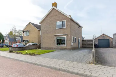 Foto van Molenweg 7, Surhuisterveen