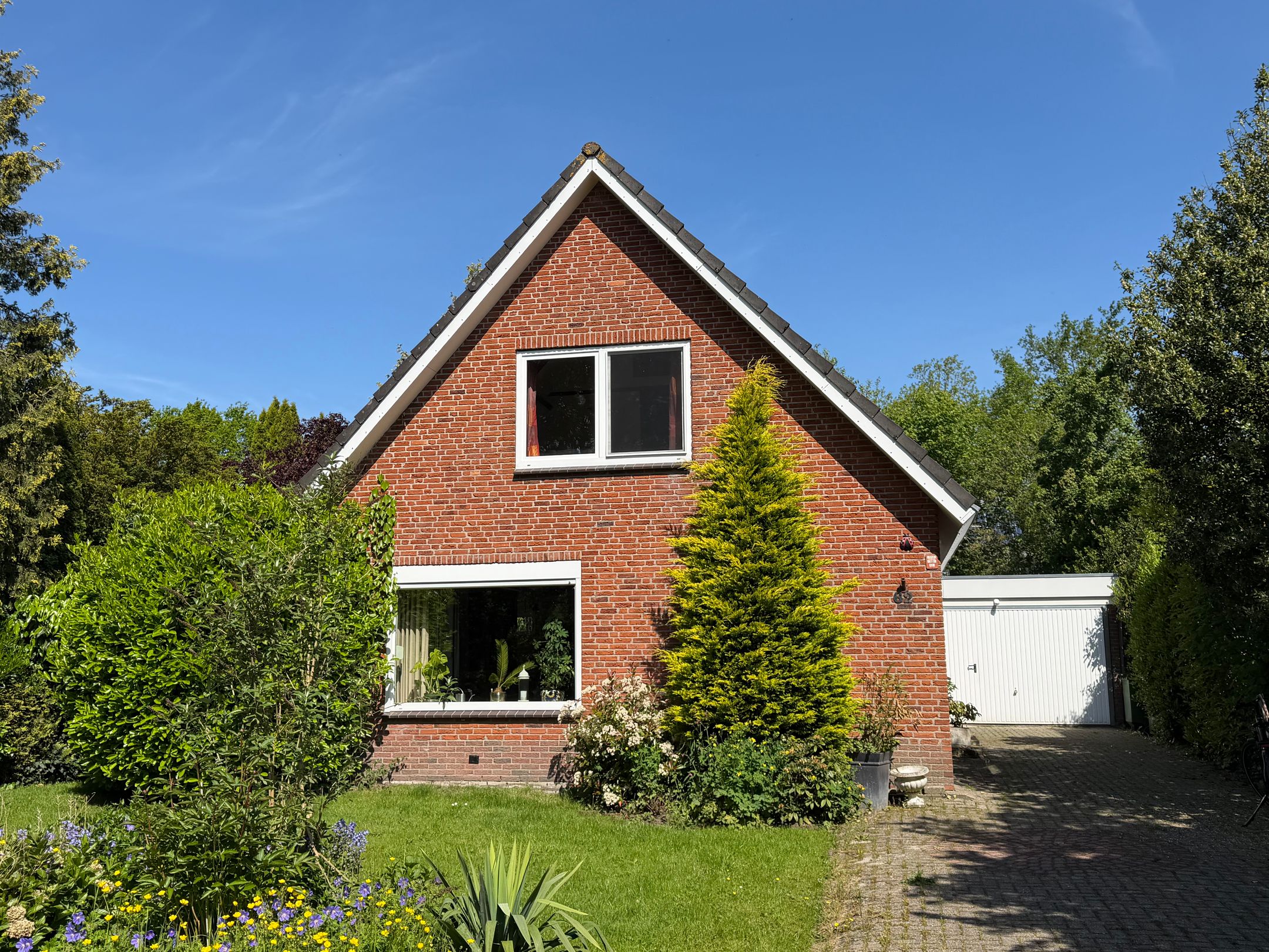 Foto van De Ring 62, Buitenpost