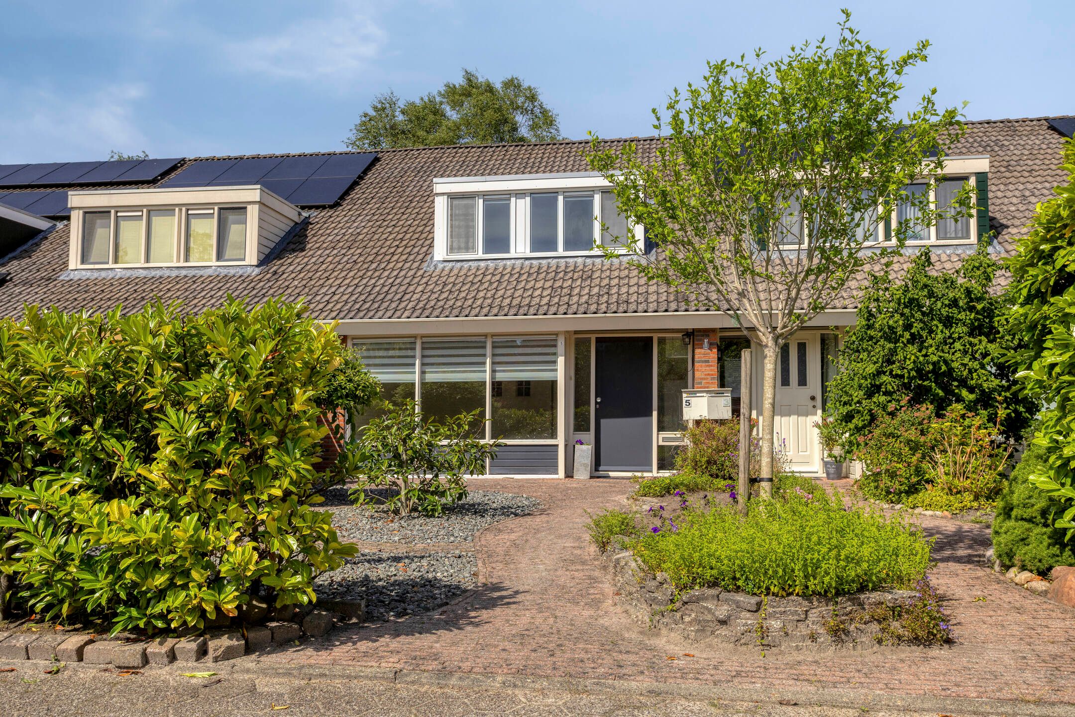 Foto van Nijenrode 5, Roden