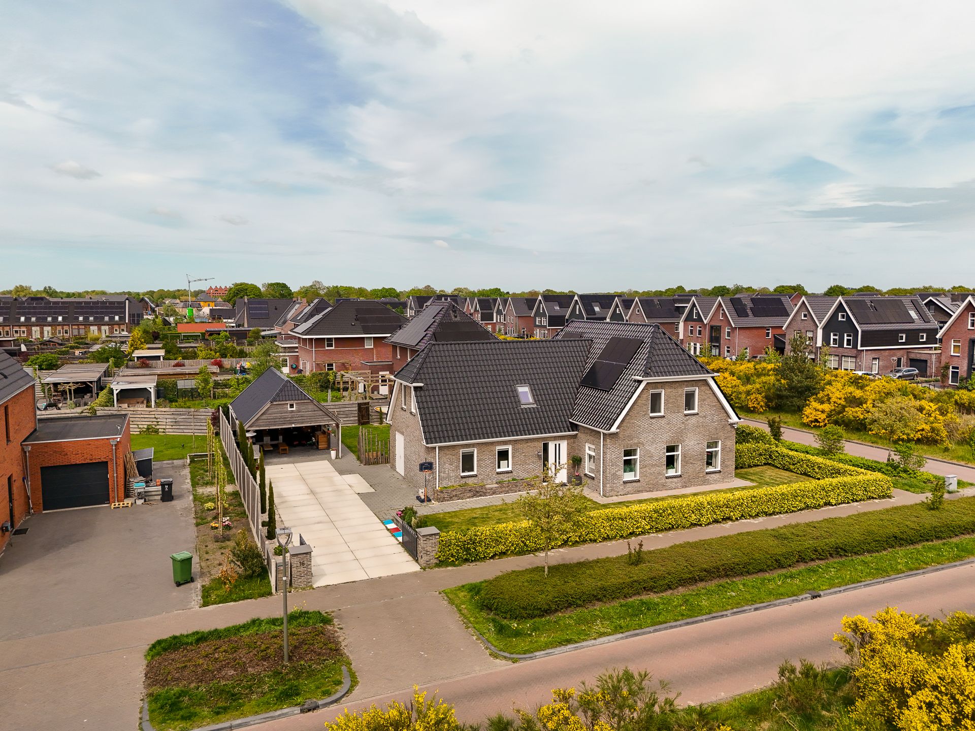 Foto van Longkruid 16, Leek