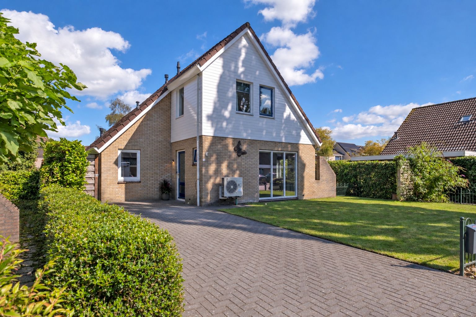 Foto van Landschrijverlaan 40, Rolde