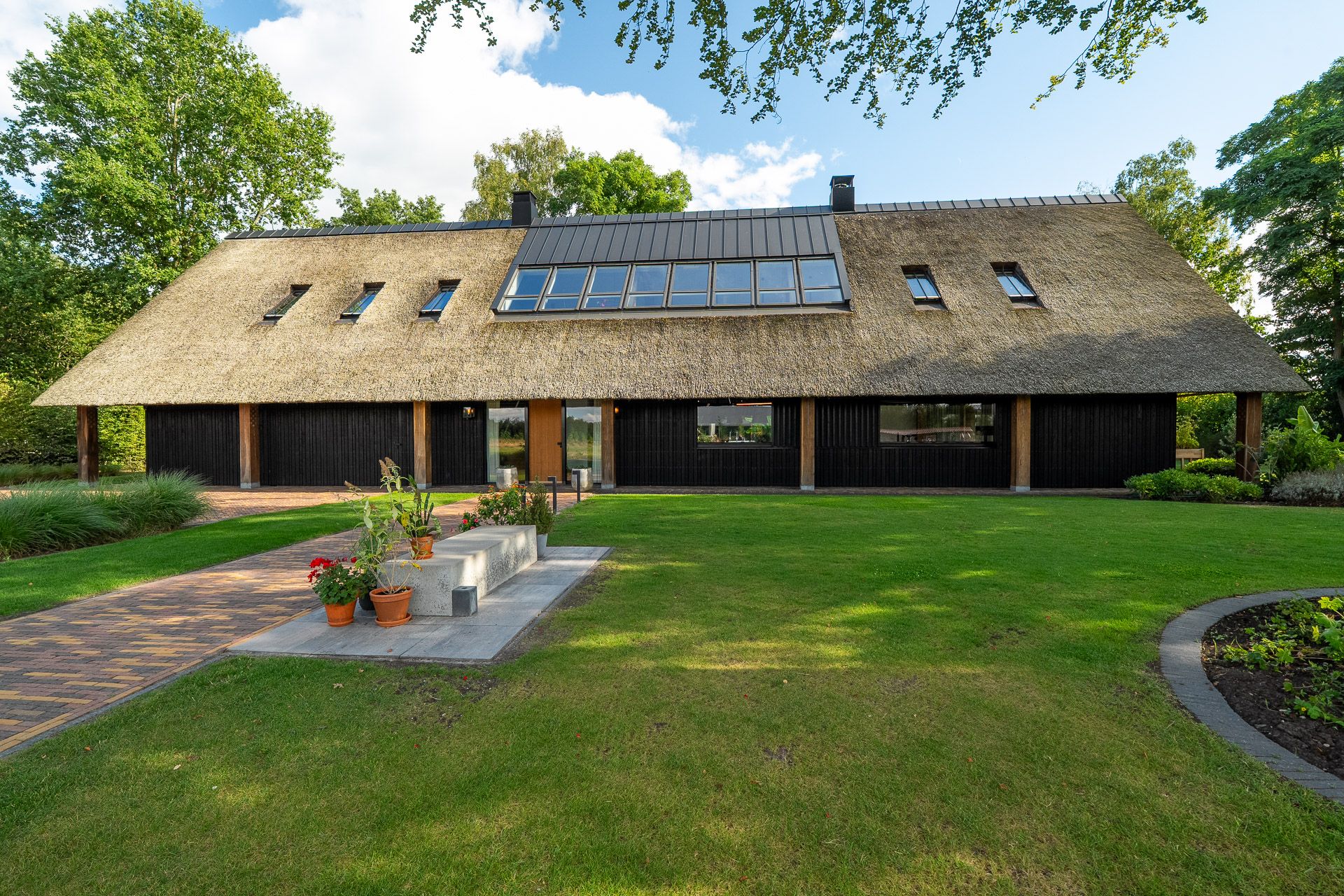 Foto van Dorpsstraat 28, Zuidlaarderveen