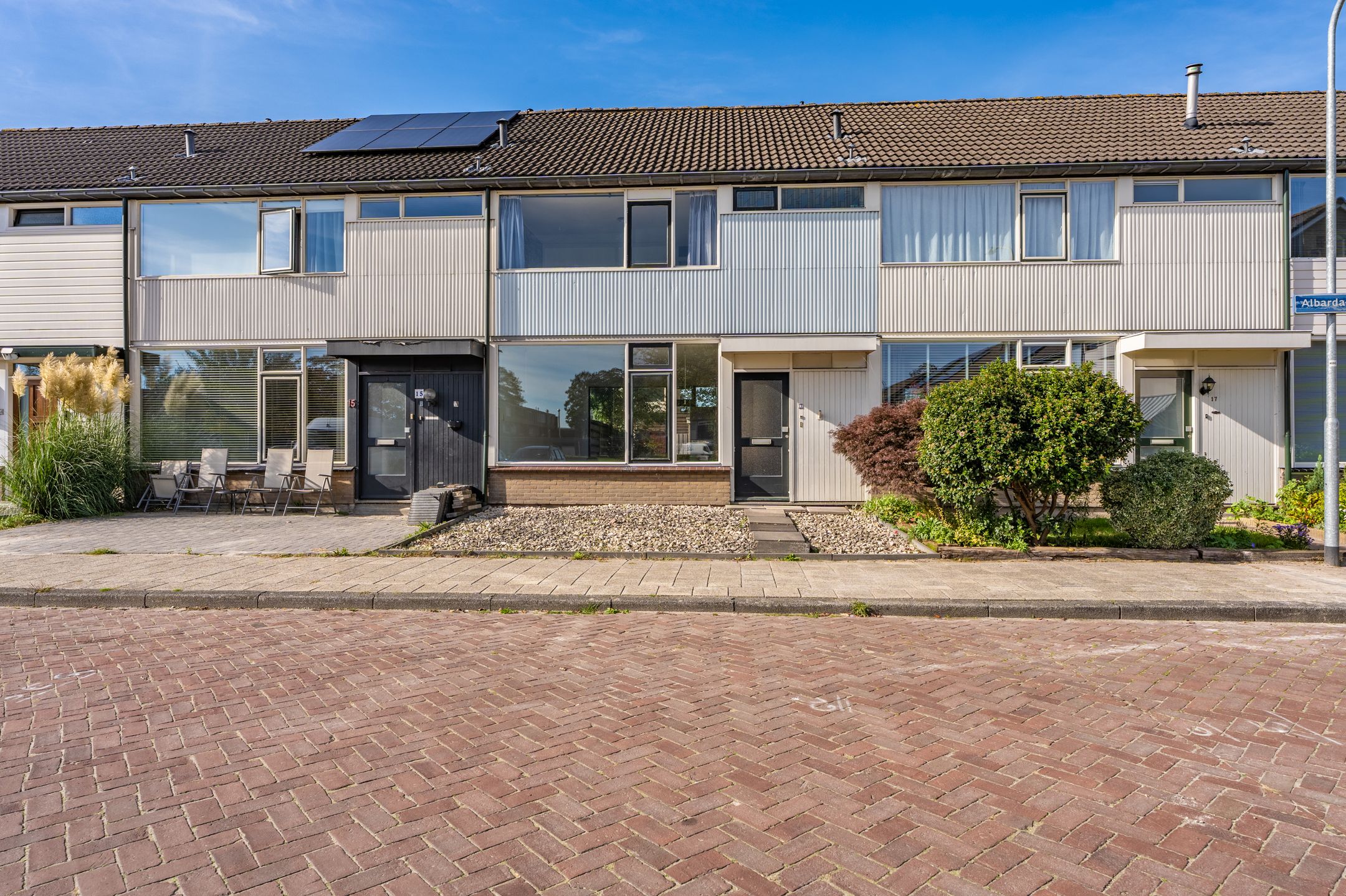 Foto van Albardaplein 16, Hoogezand