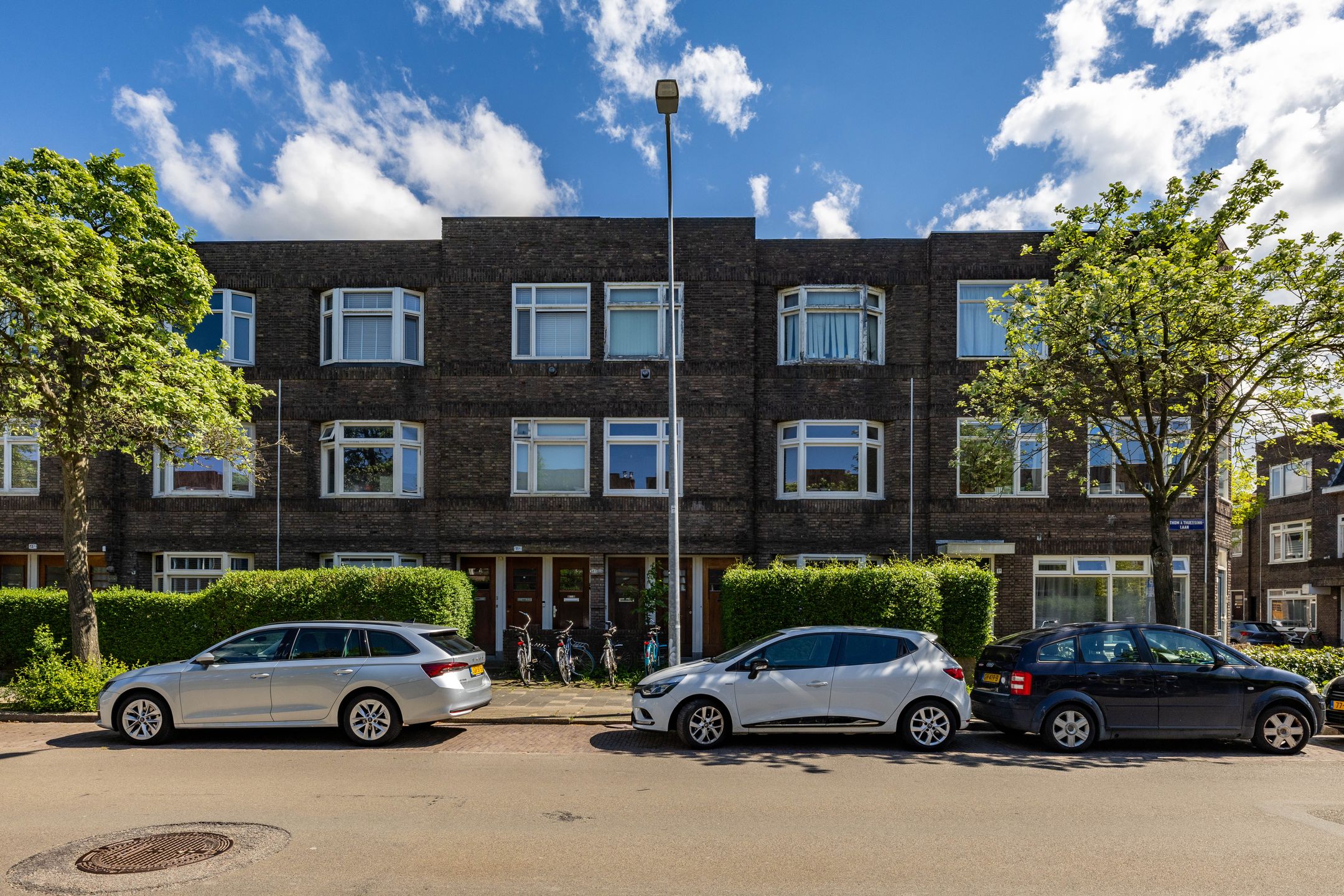 Foto van E. Thomassen à Thuessinklaan 9, Groningen