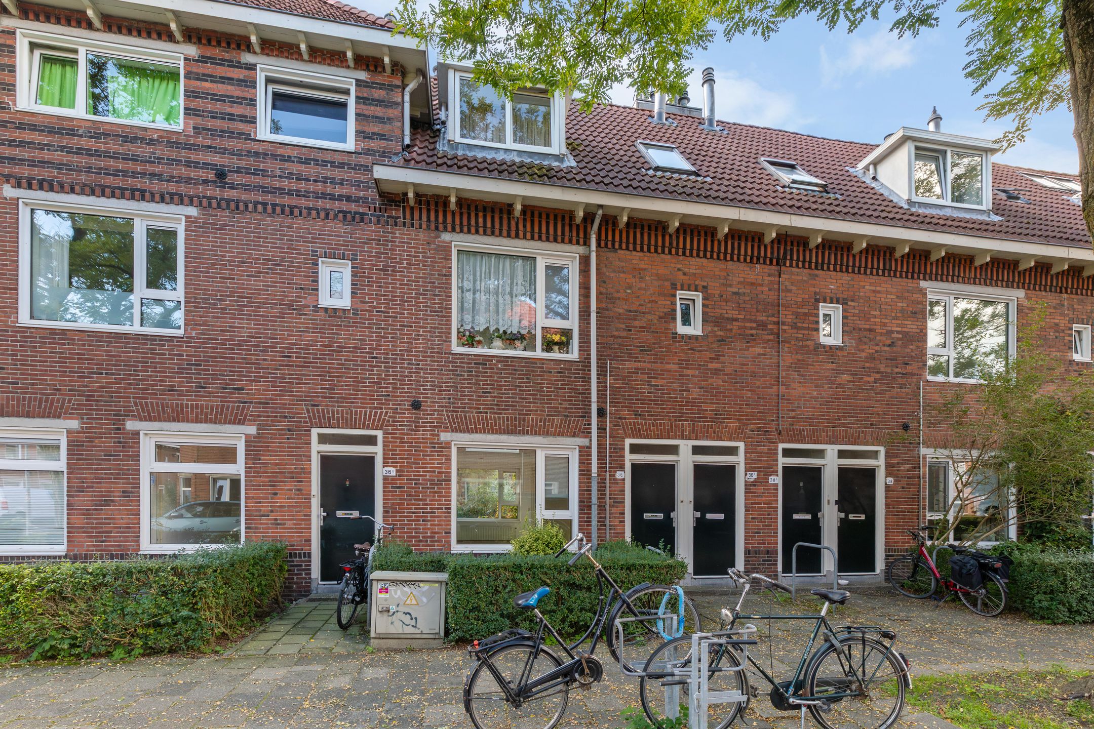 Foto van Amalia van Solmsstraat 36, Groningen