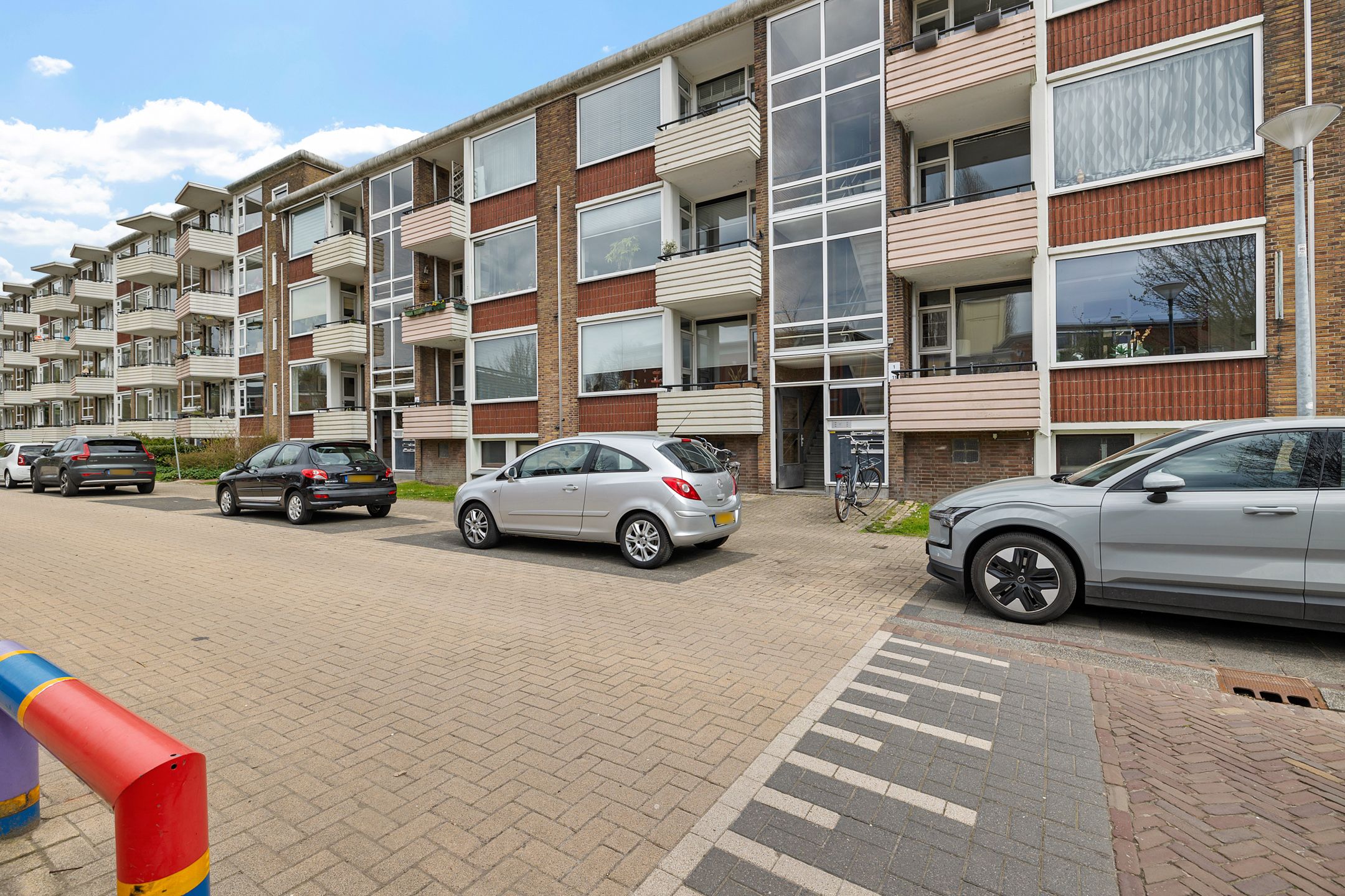 Foto van Adriaan van Ostadestraat 9, Groningen