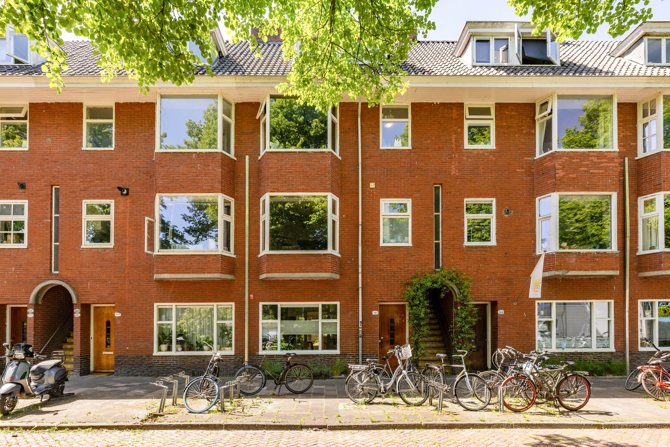 Foto van Winschoterdiep 151, Groningen