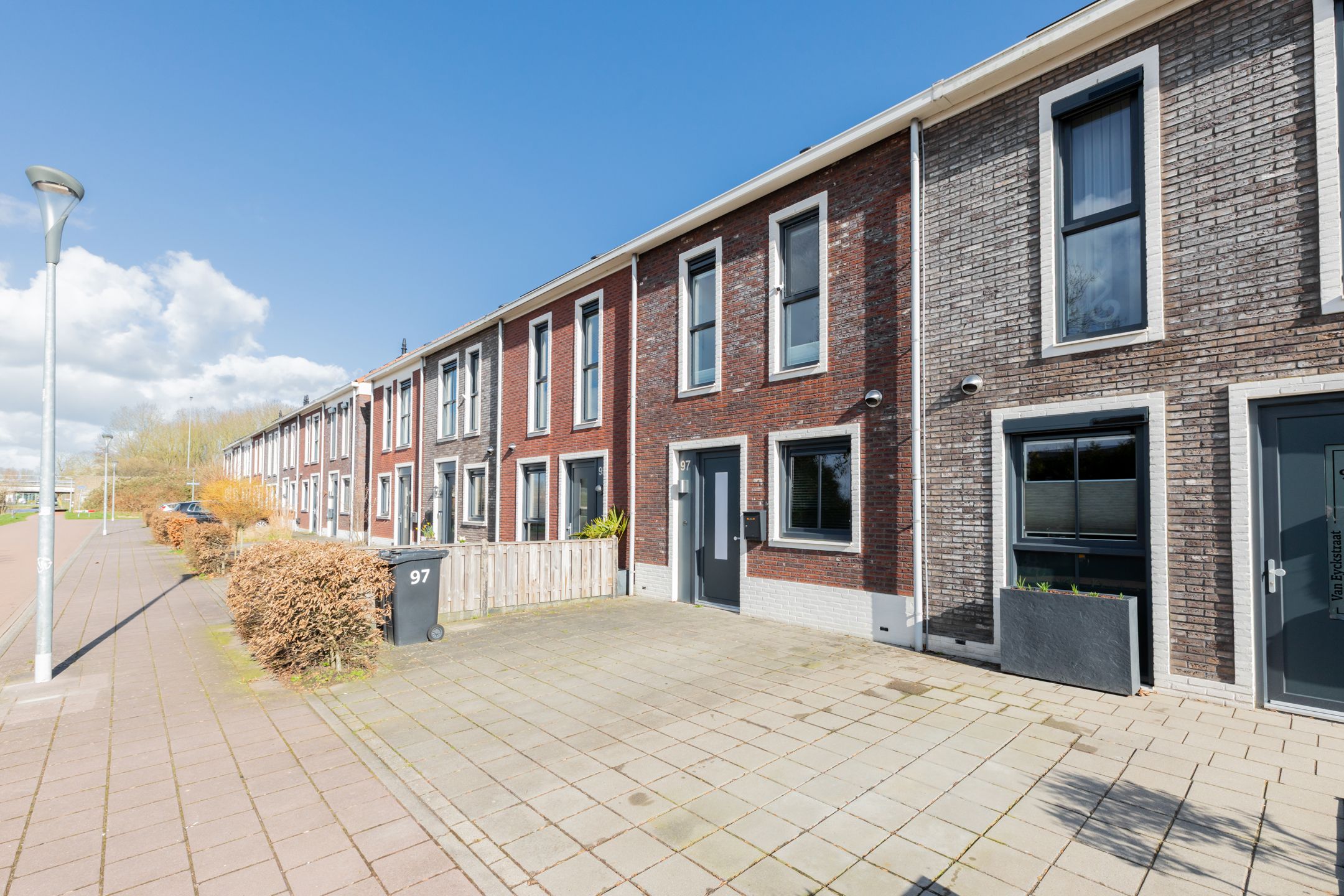 Foto van Van Eyckstraat 97, Groningen