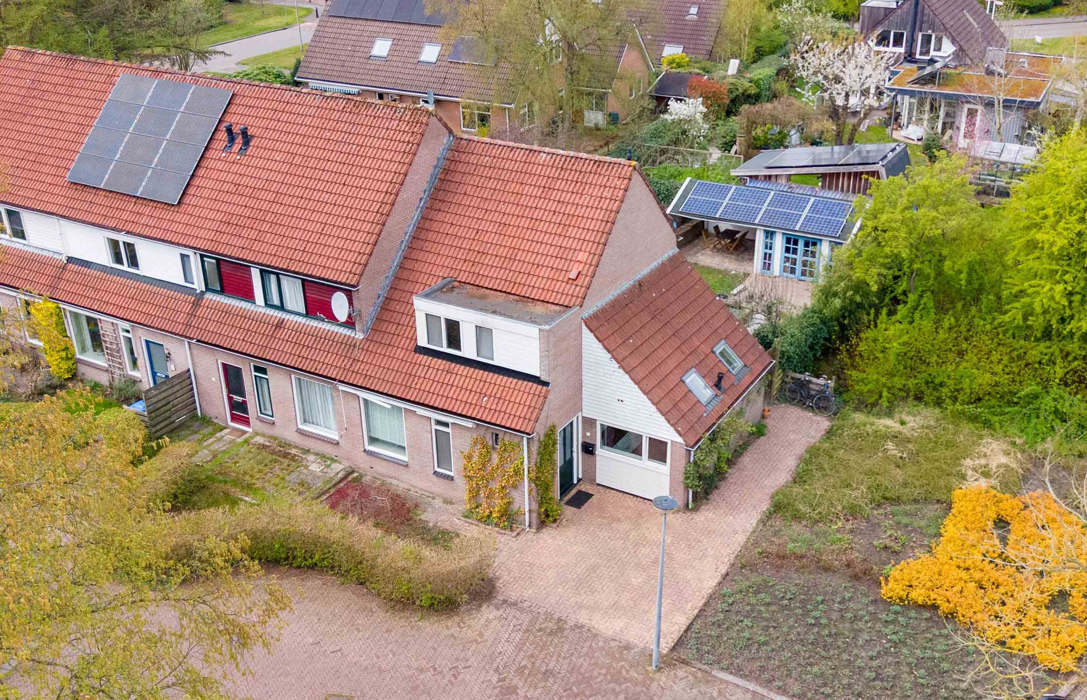 Foto van Bronlanden 12, Haren (GR)