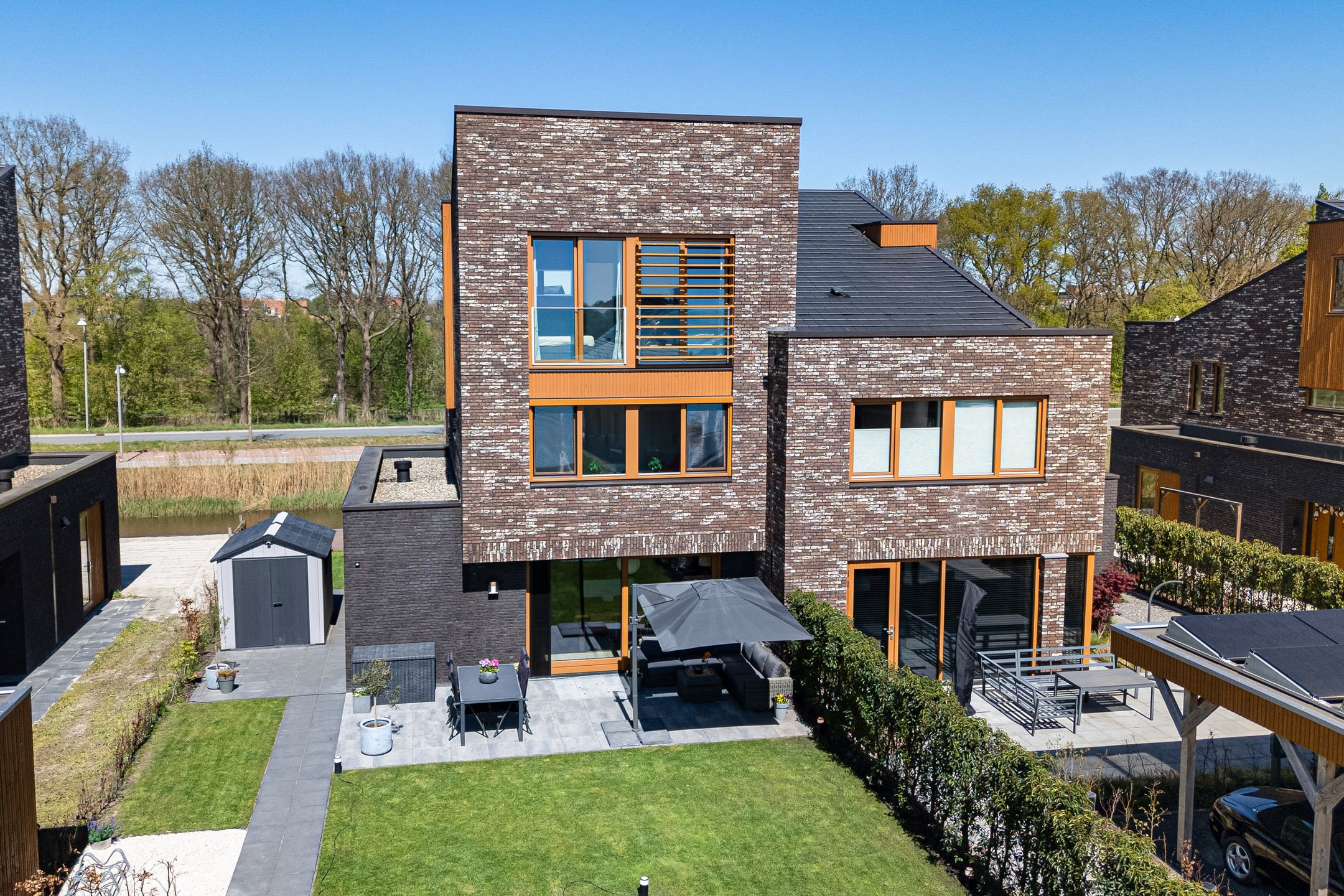 Foto van De Smaragdlibel 30, Eelderwolde