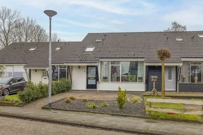 Foto van Houtwal 4, Niekerk