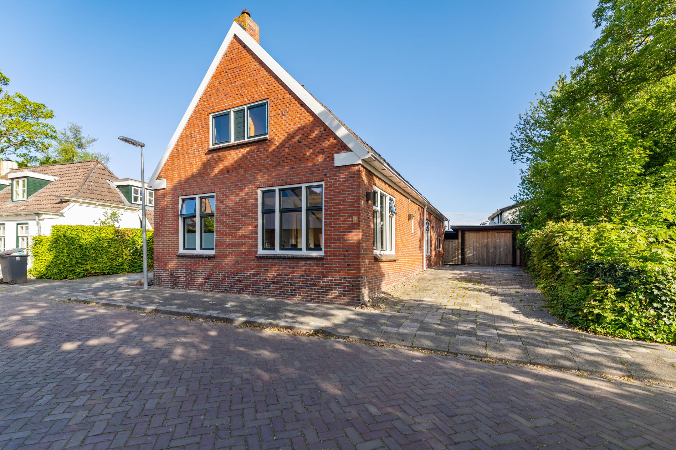 Foto van Abdijstraat 11, Aduard