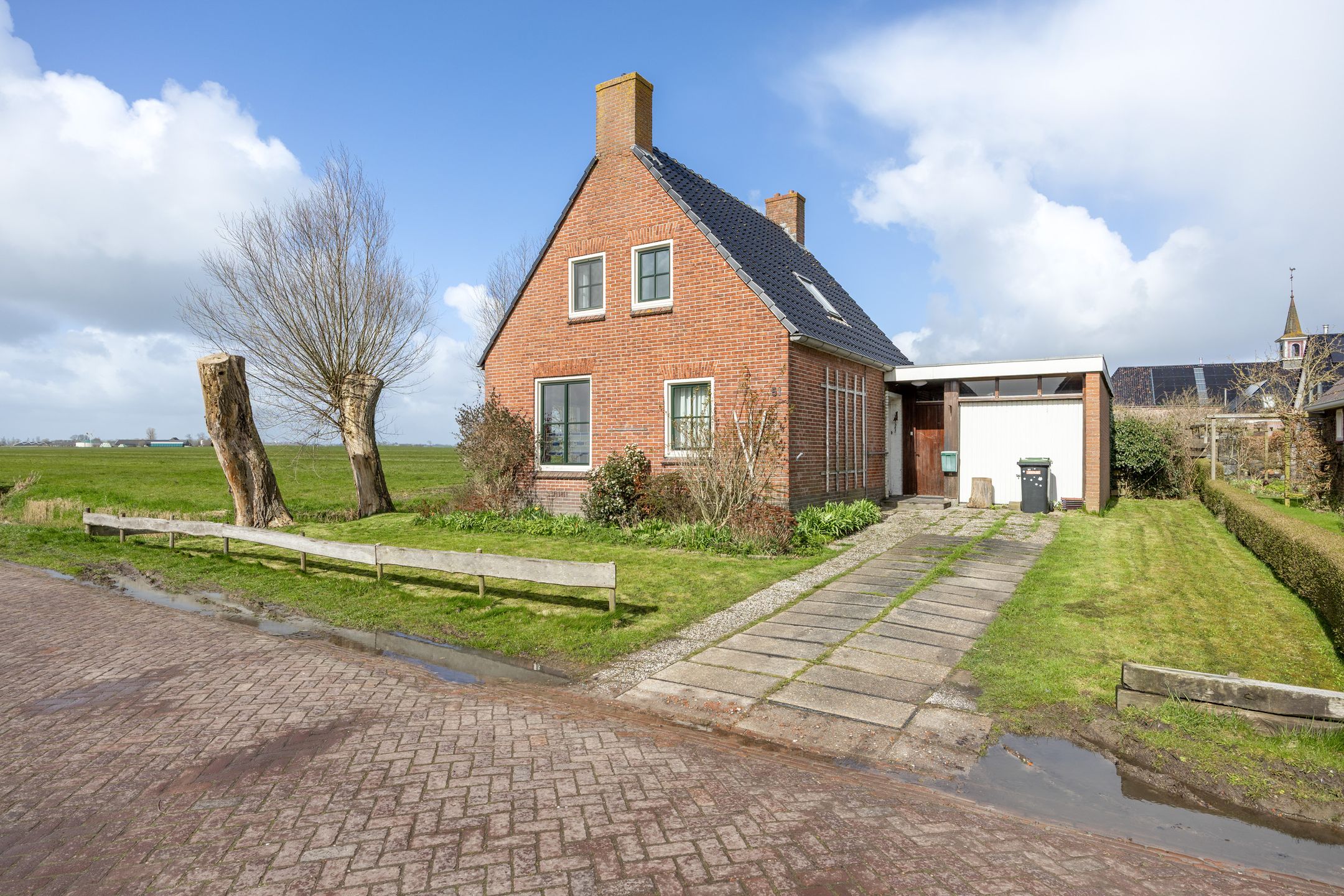 Foto van Nieuwestreek 51, Ezinge
